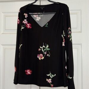Ann Taylor Black Floral V-Neck Blouse large